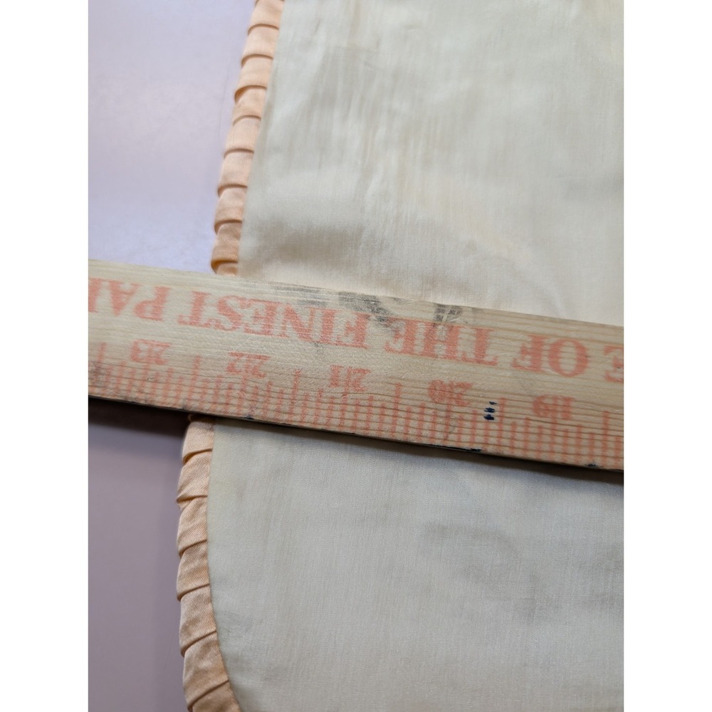 Vtg bai hau Peach Satin Pillow Cover Embroidered Mandarin Ducks Golden Bee 2 - Picture 7 of 10